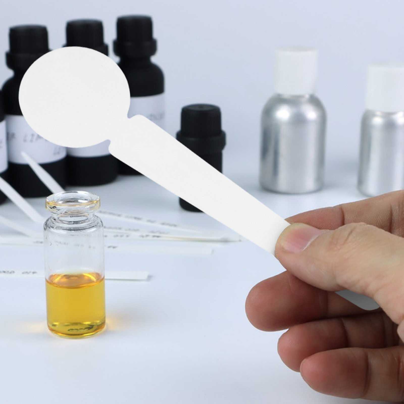 200 stuks wegwerp parfumstrips - Perfume In Fragrance Shop recensie en prijs